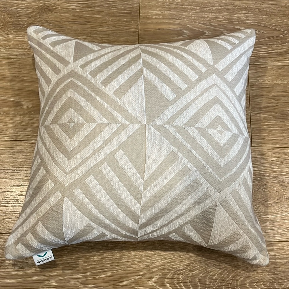 Westex Cream/Beige Decorative Pillows (2 pack)